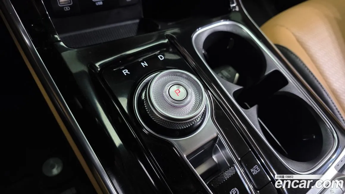 Kia Carnival — фото 10
