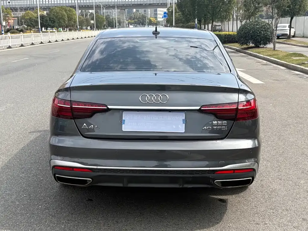Audi A4L 2023 из CN, фото 6