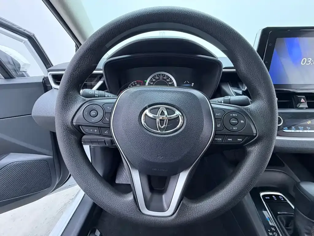 Toyota Corolla — фото 3