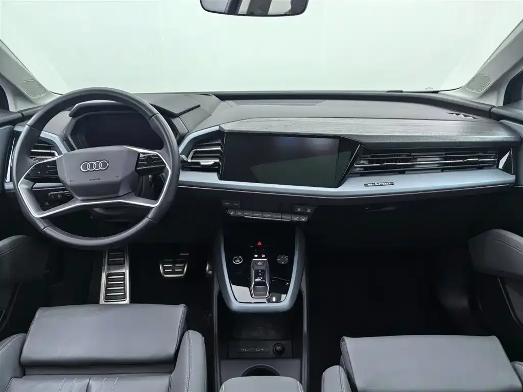 Audi Q5 e-tron — фото 9