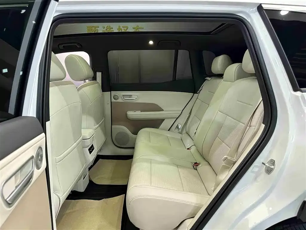 Toyota Platinum 3X 2025 из CN, фото 3