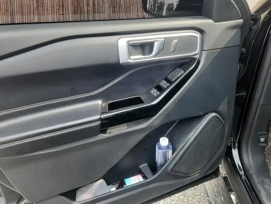 Ford Explorer 2024 из CN, фото 3