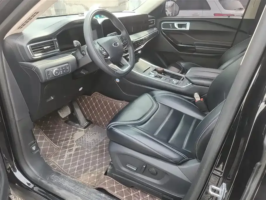 Ford Explorer 2024 из CN, фото 5