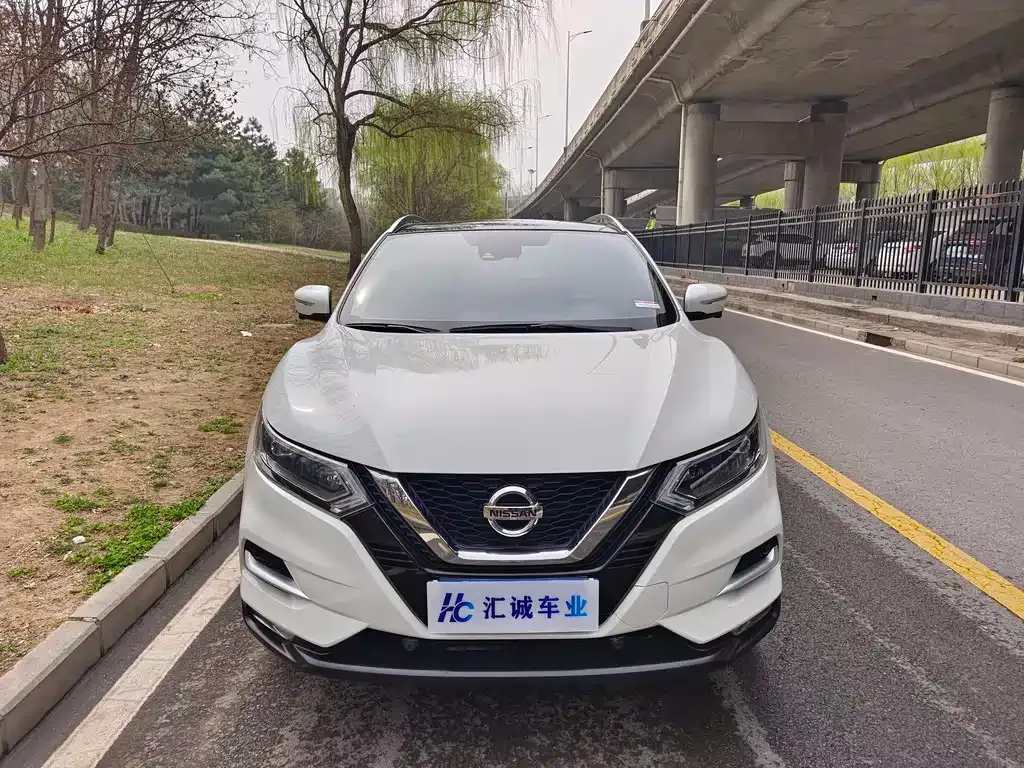 Nissan Qashqai — фото 9