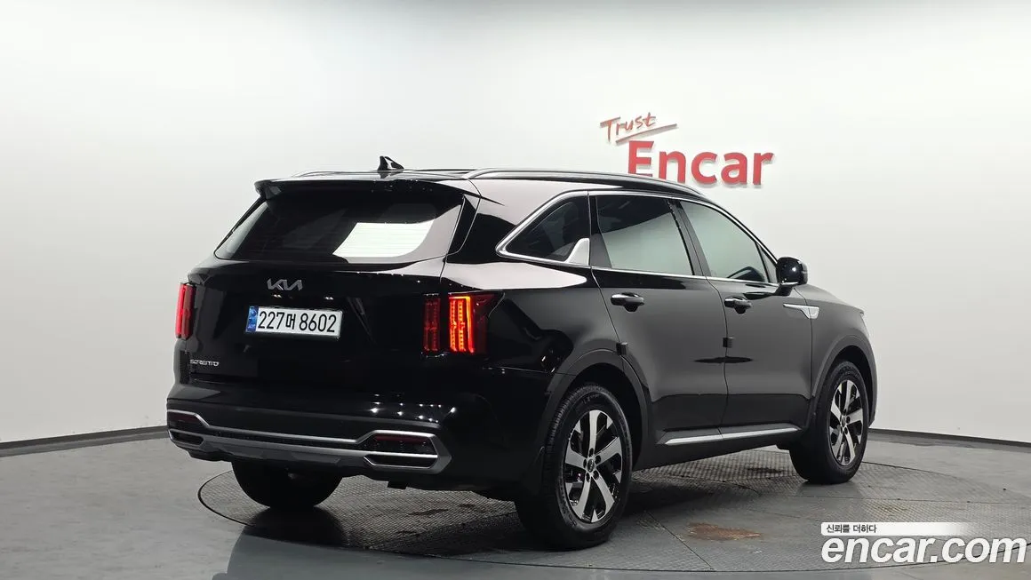 Kia Sorento — фото 3