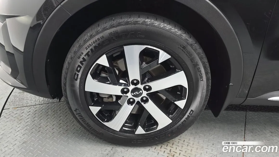 Kia Sorento — фото 9