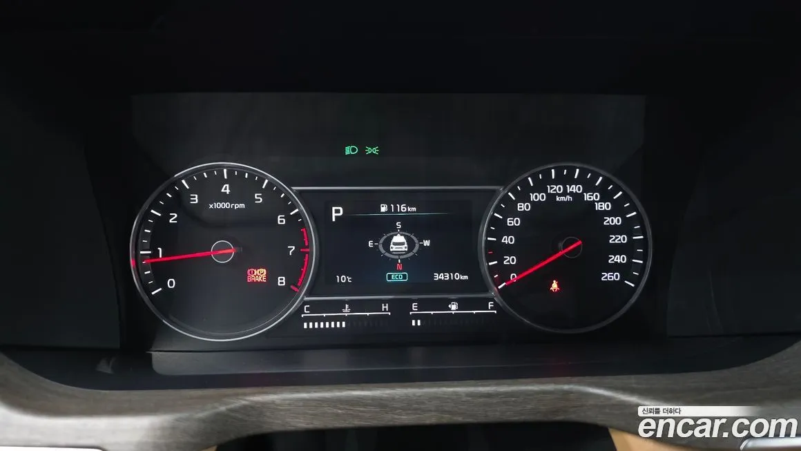 Kia Sorento — фото 7
