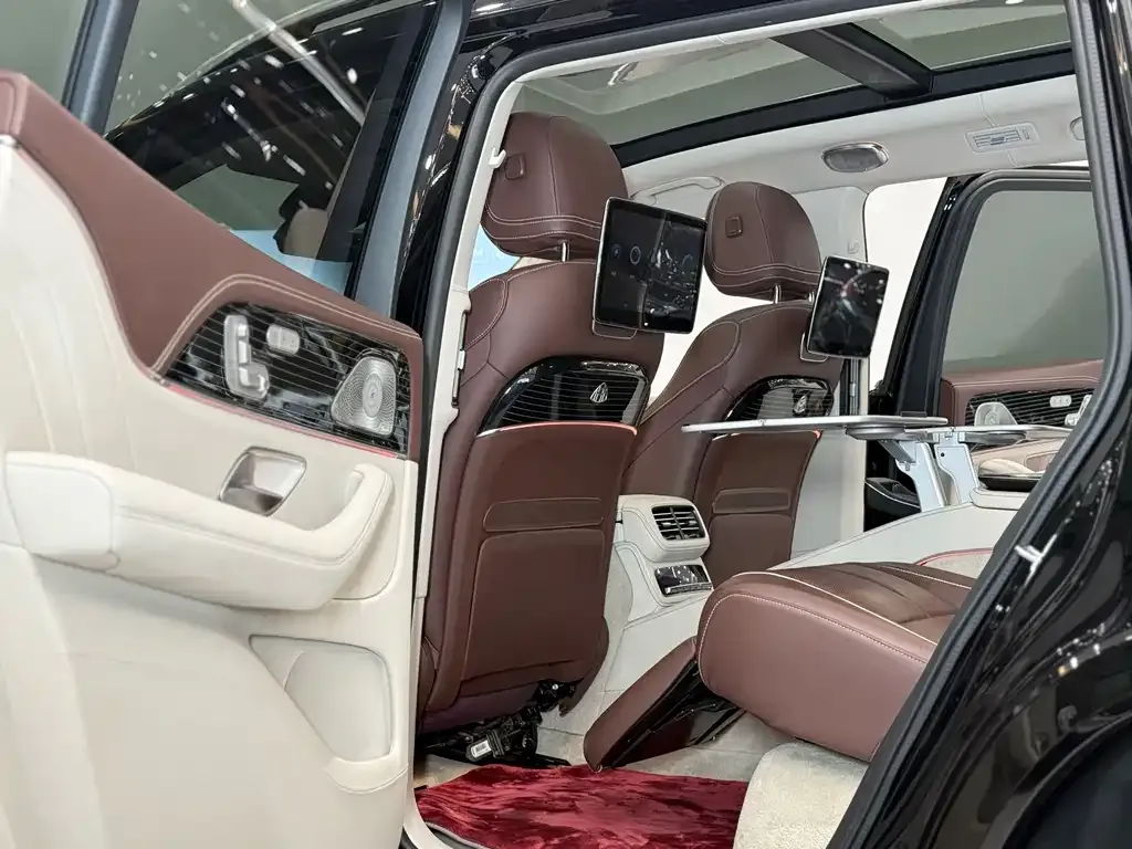 Mercedes-Benz GLS 2023 из CN, фото 2
