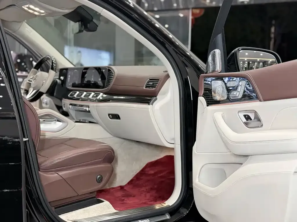 Mercedes-Benz GLS 2023 из CN, фото 6