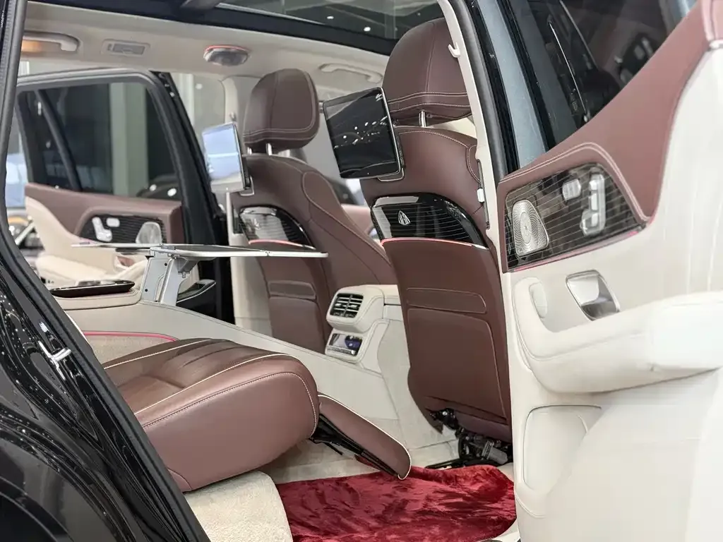 Mercedes-Benz GLS 2023 из CN, фото 5