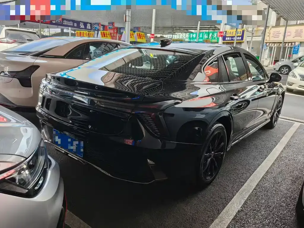Hongqi H6 2025 из CN, фото 9