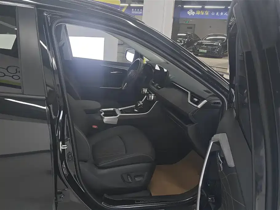 Toyota RAV4 2025 из CN, фото 10