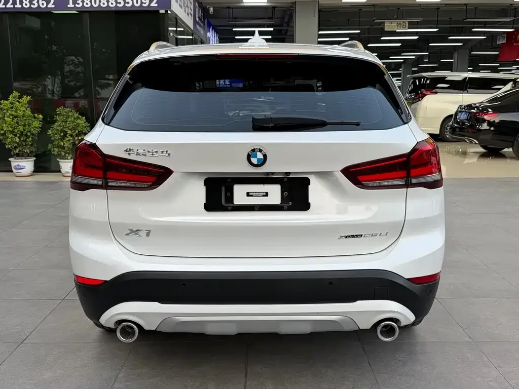 BMW X1 — фото 9