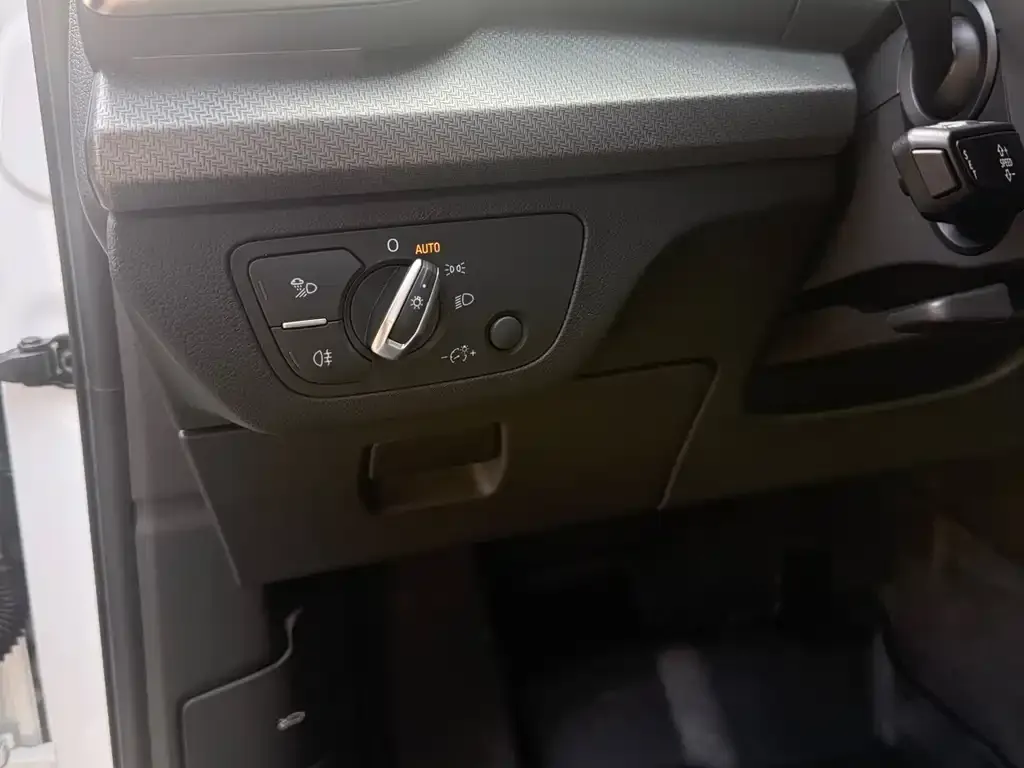 Audi Q5L 2023 из CN, фото 5
