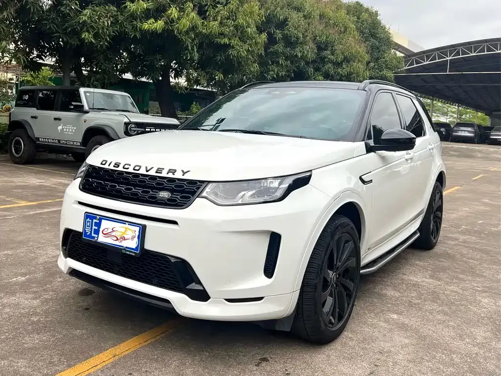 Land Rover Discovery Sport — фото 1