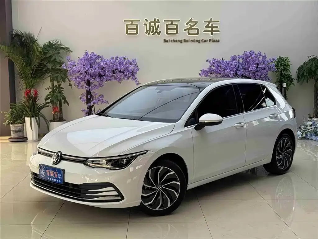 Volkswagen Golf 2023 из CN, фото 8