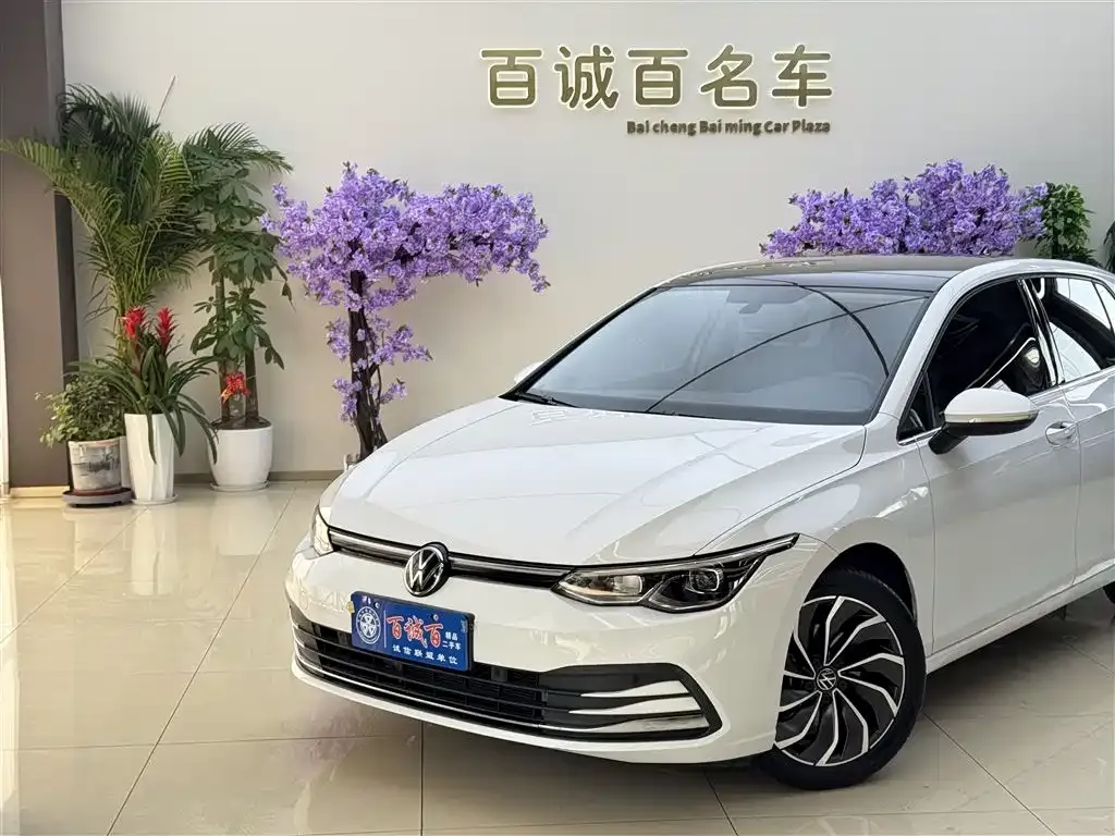 Volkswagen Golf 2023 из CN, фото 5