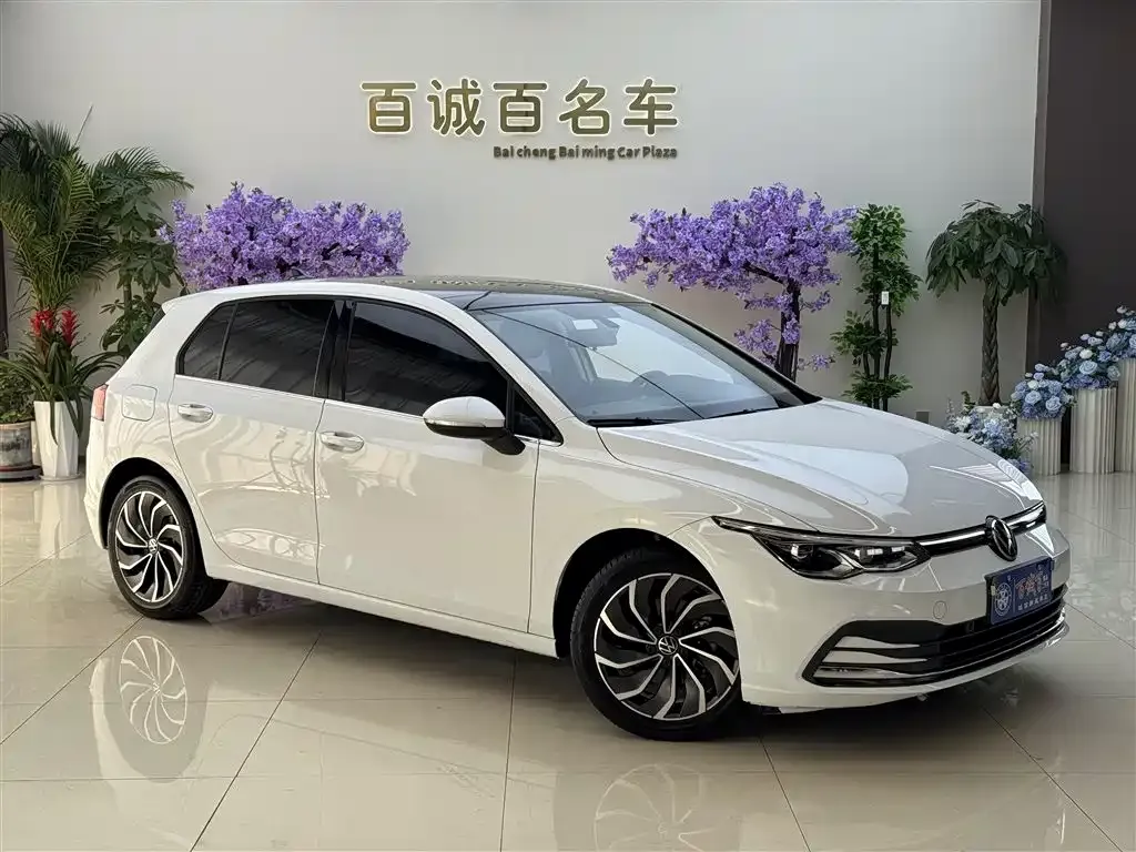 Volkswagen Golf 2023 из CN, фото 6