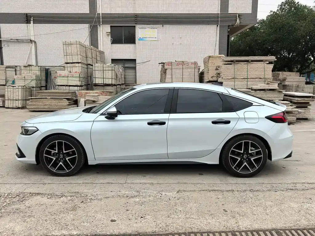 Honda Civic — фото 5