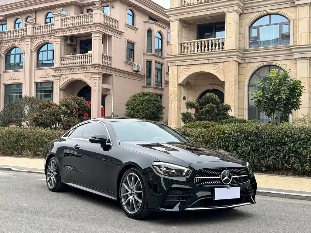 Mercedes-Benz E-Class (Import) — фото 4