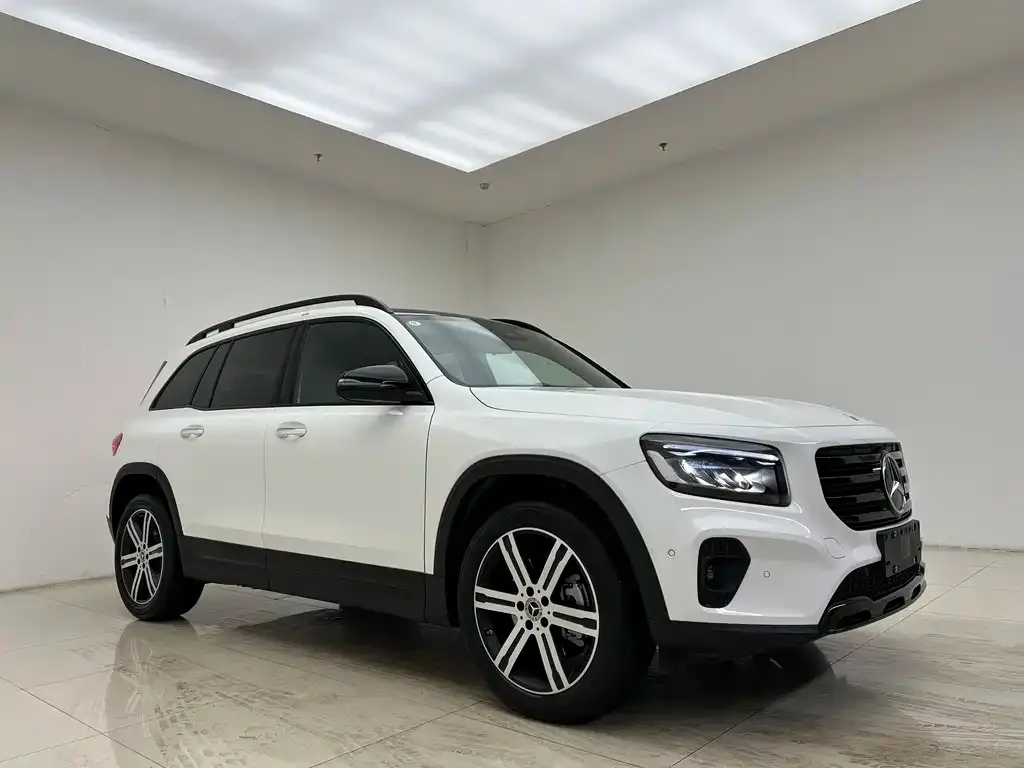 Mercedes-Benz GLB — фото 2
