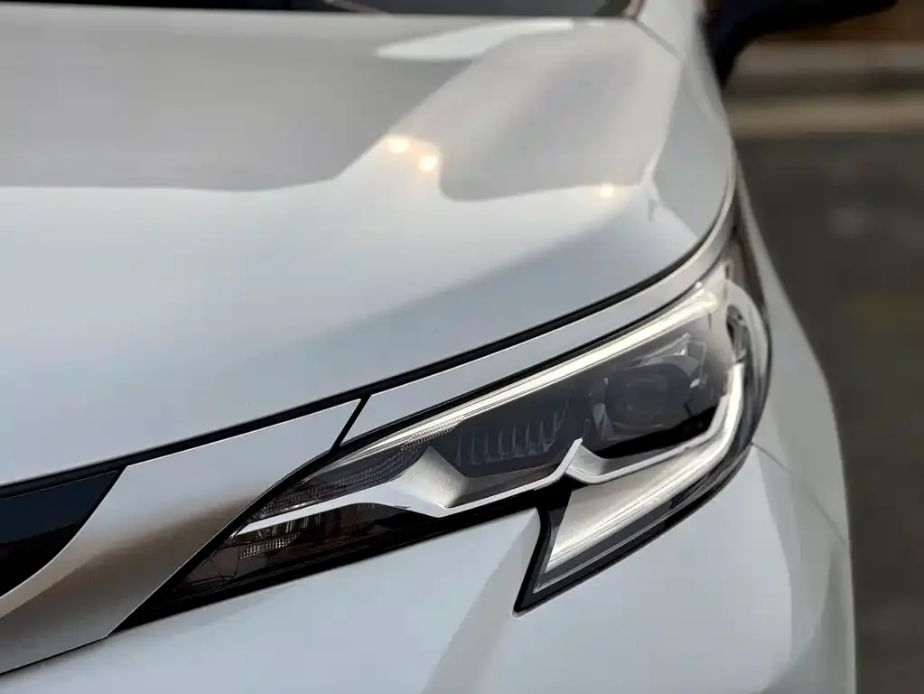 Toyota Sienna 2024 из CN, фото 2