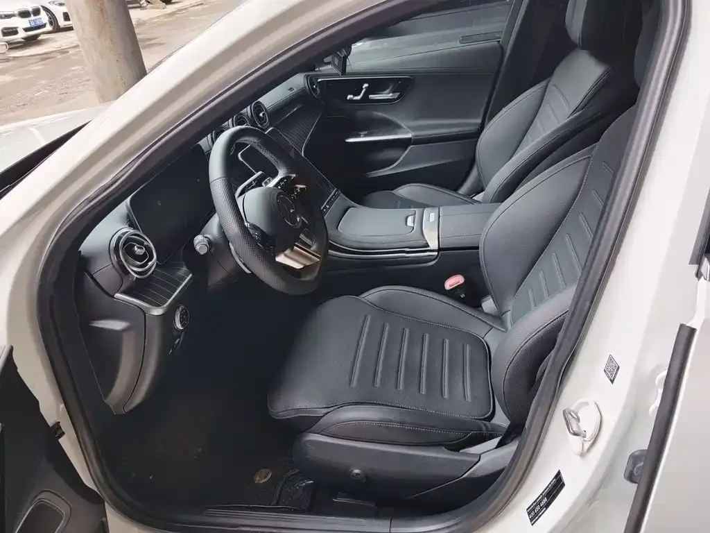Mercedes-Benz C-Class 2024 из CN, фото 8