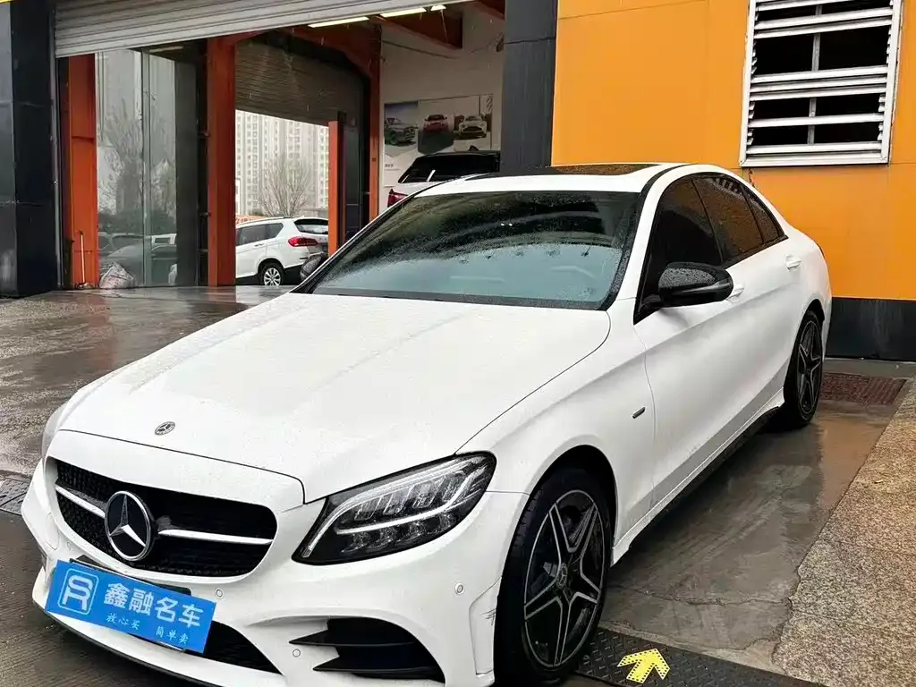 Mercedes-Benz C-Class — фото 1