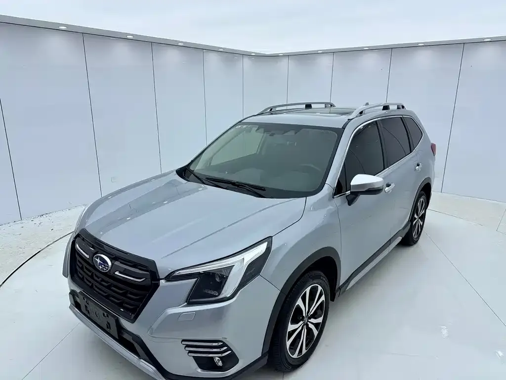 Subaru Forester 2022 из CN, фото 1