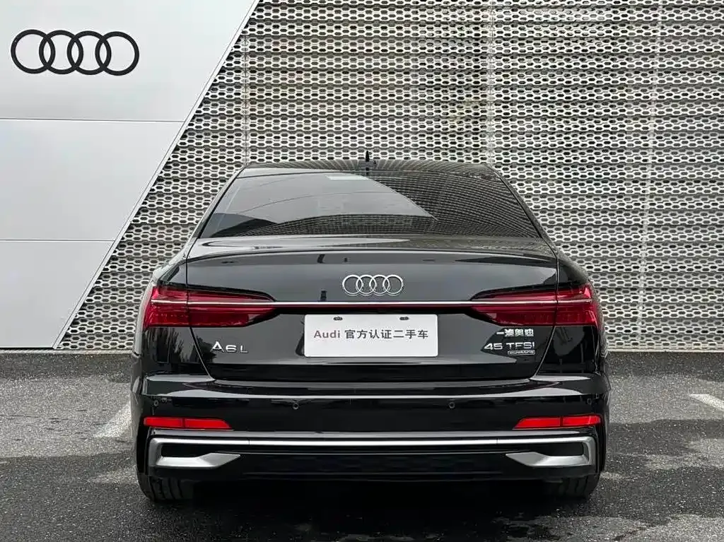 Audi A6L — фото 6