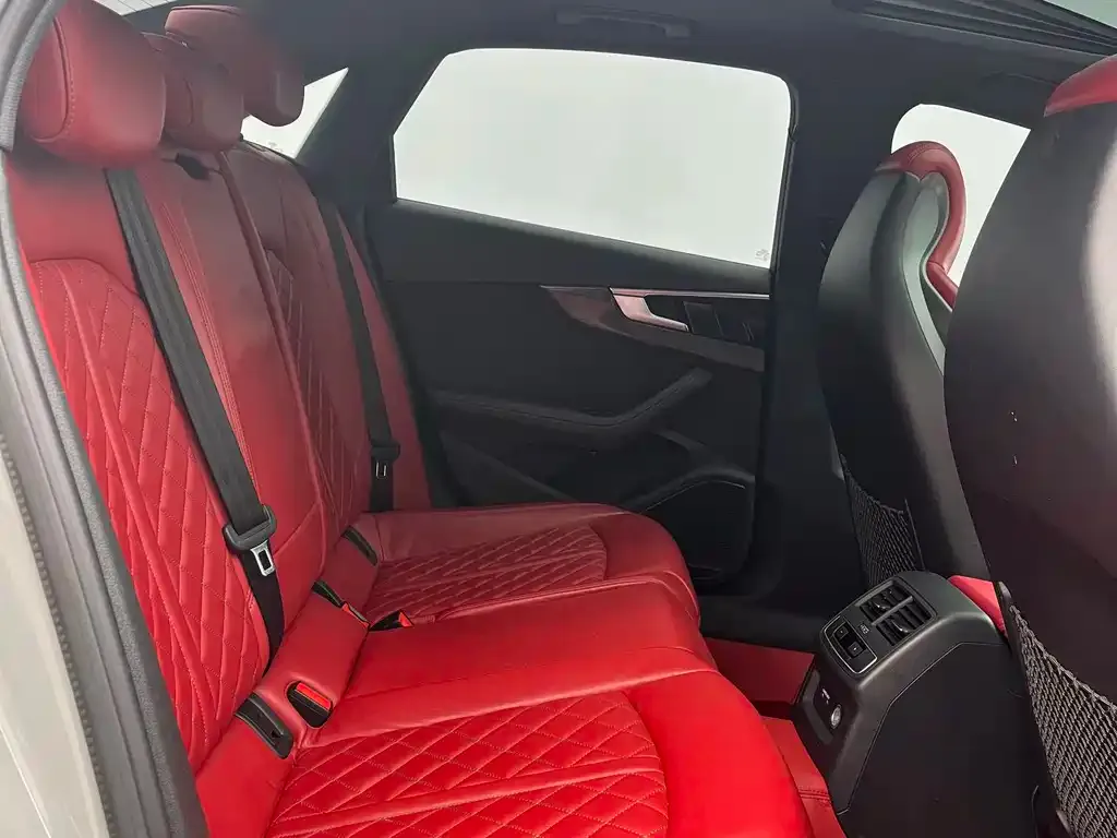 Audi S4 2021 из CN, фото 8