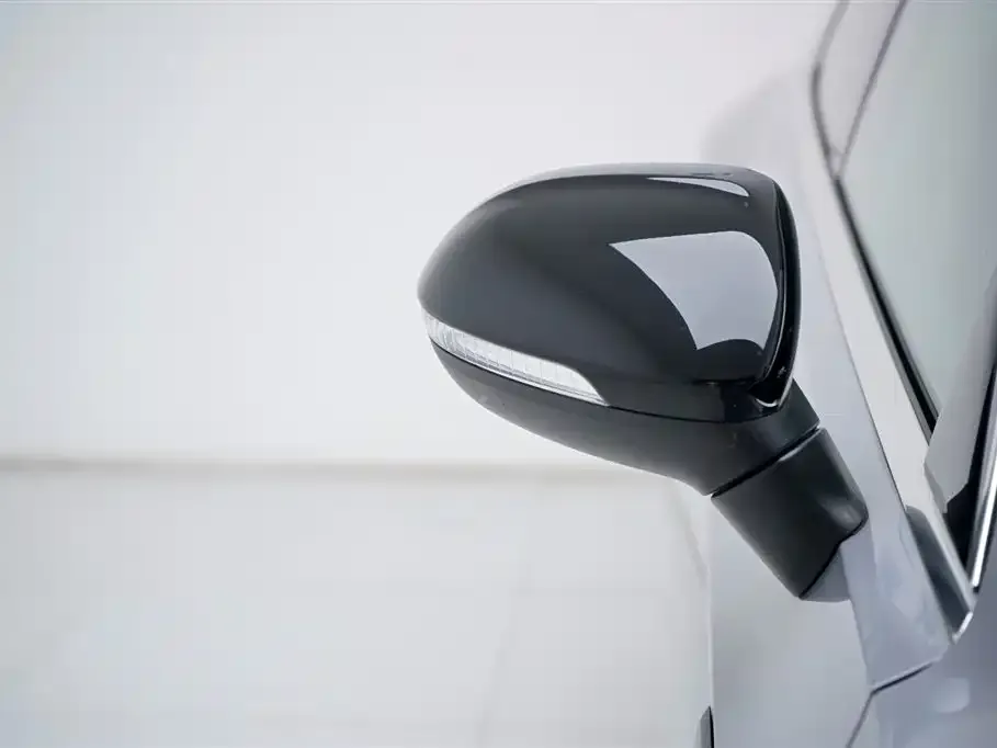 Volkswagen CC 2022 из CN, фото 2