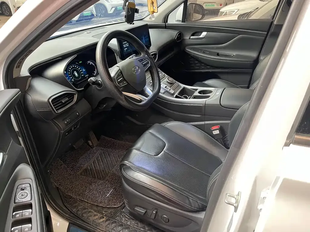 Hyundai Santa Fe 2023 из CN, фото 9