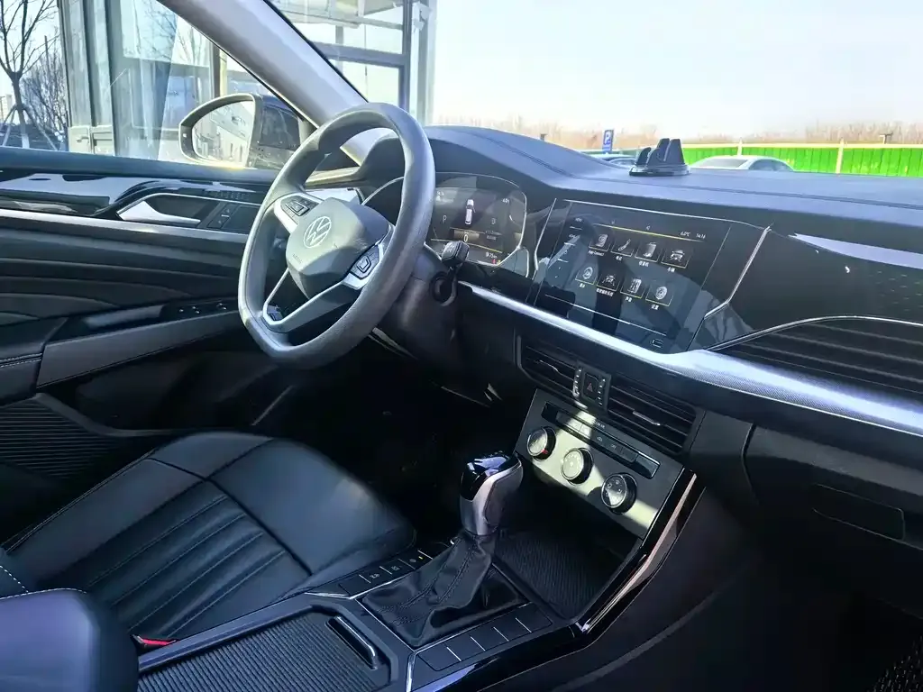 Volkswagen Passat — фото 8
