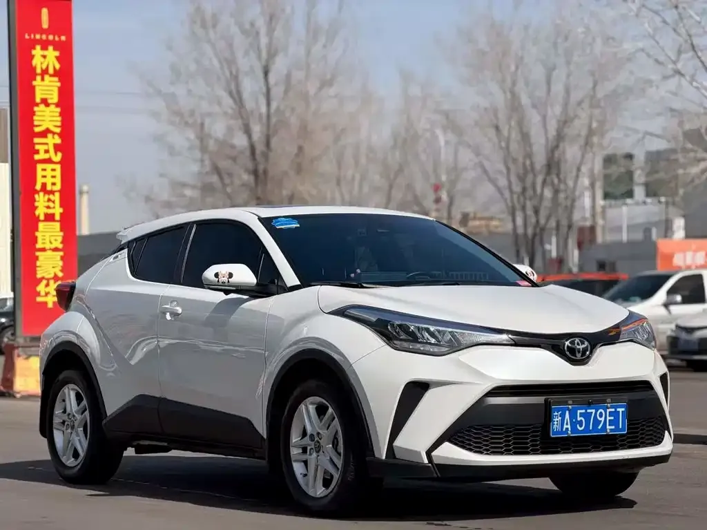 Toyota C-HR 2023 из CN, фото 1