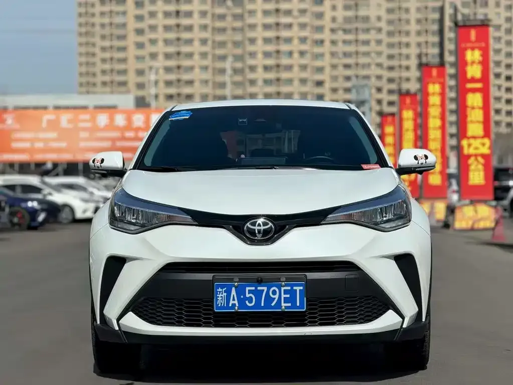 Toyota C-HR 2023 из CN, фото 2