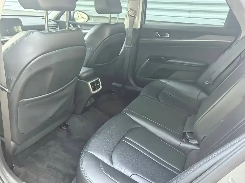 Kia K5 2024 из CN, фото 5