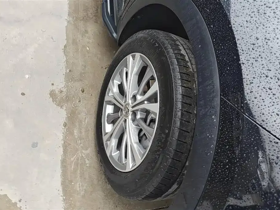Buick Envision Plus — фото 7
