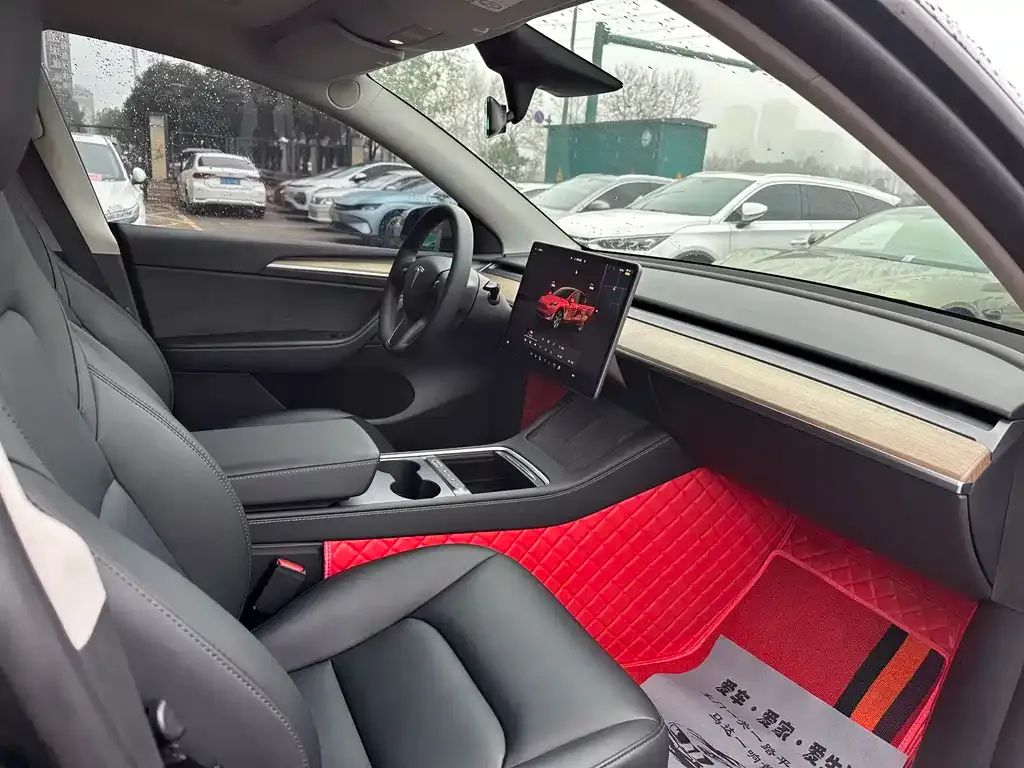 Tesla Model Y 2023 из CN, фото 4