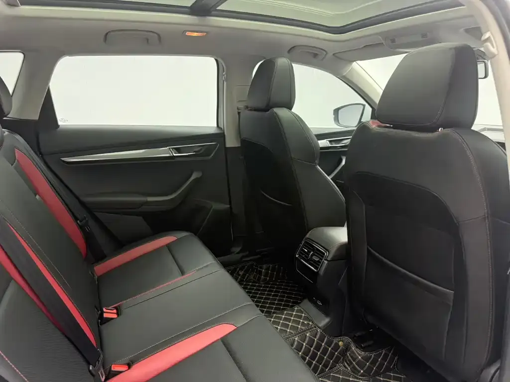 Skoda Karoq 2025 из CN, фото 6