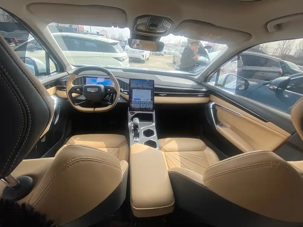 Geely Boyue L 2024 из CN, фото 5