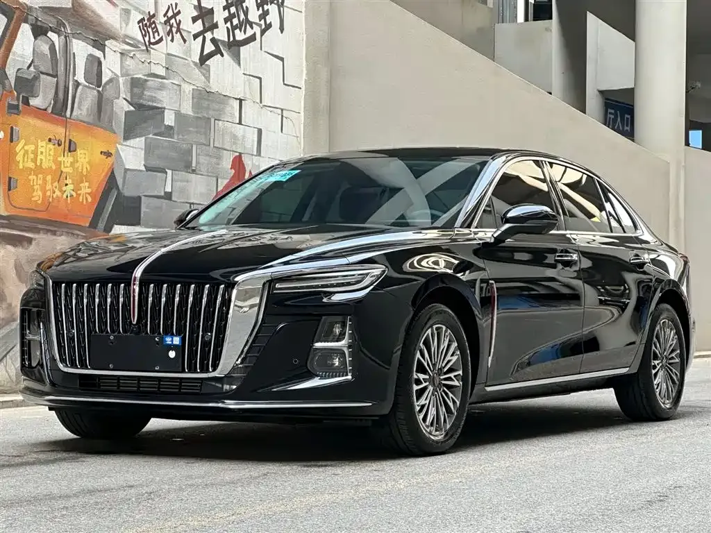 Hongqi H5 — фото 1