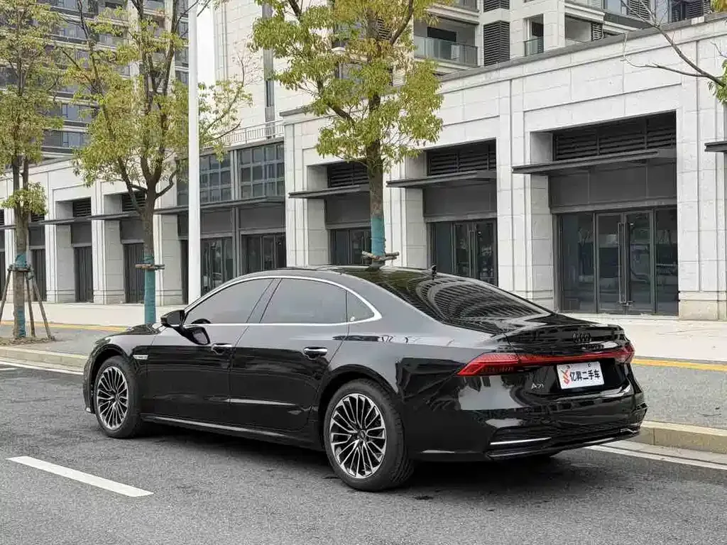 Audi A7L — фото 4