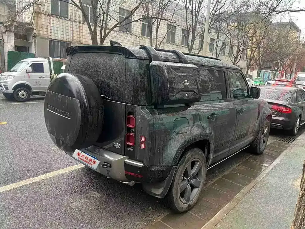 Land Rover Defender — фото 4