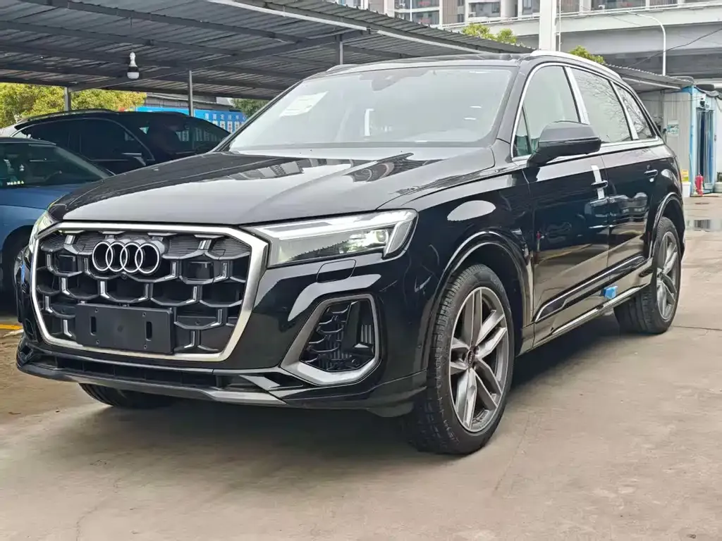 Audi Q7 2026 из CN, фото 1