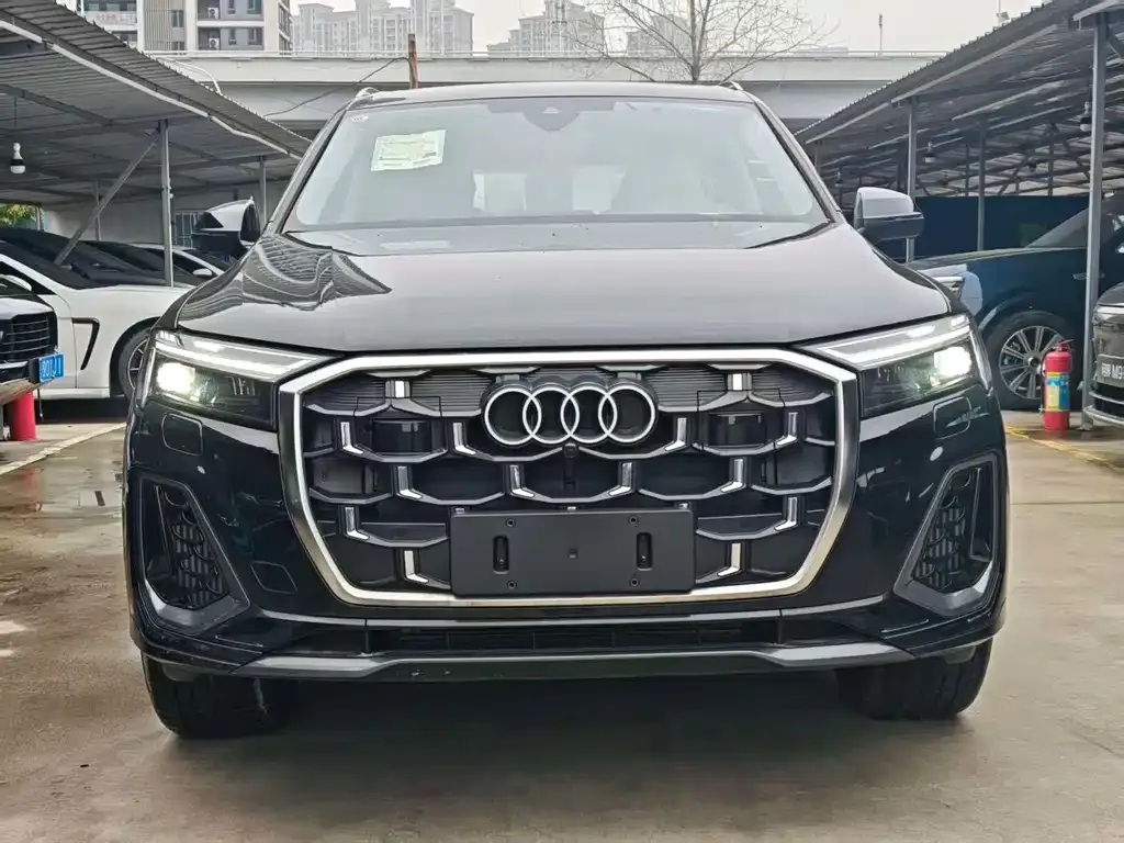 Audi Q7 2026 из CN, фото 4