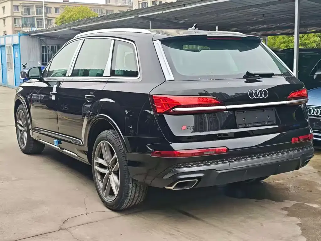 Audi Q7 2026 из CN, фото 9
