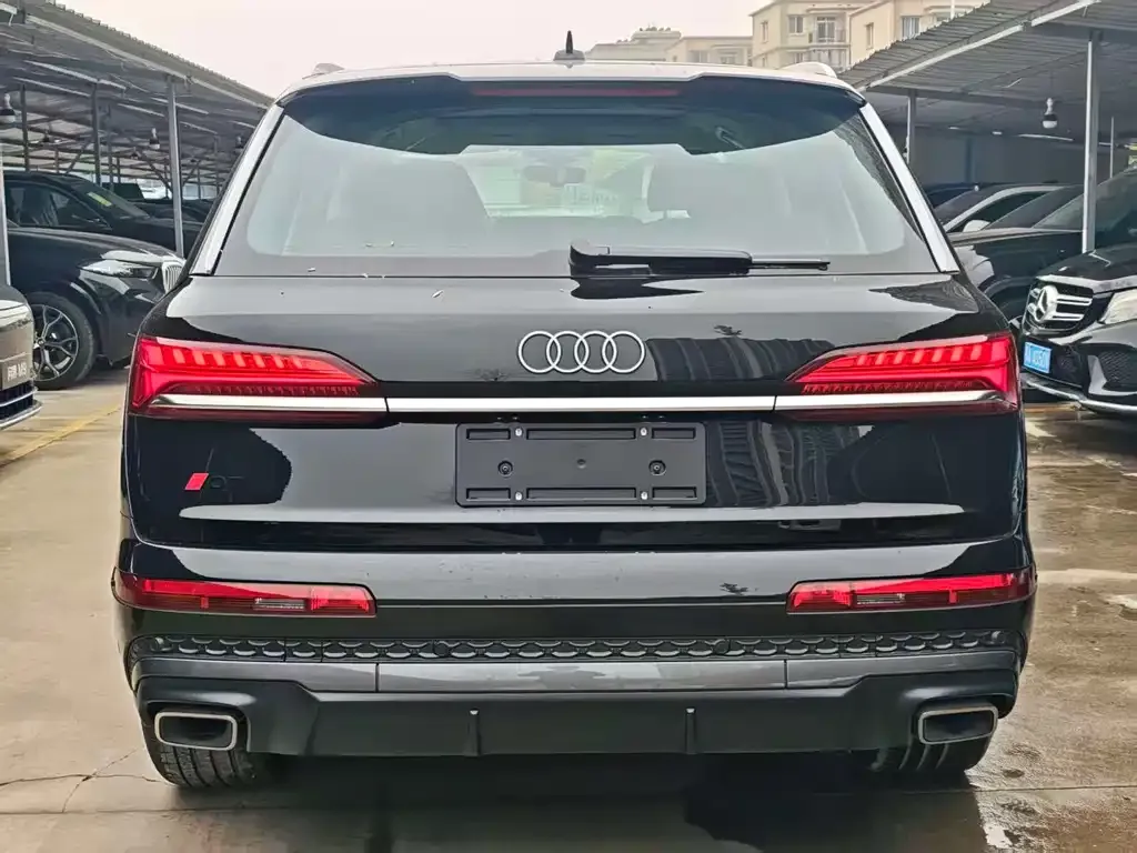 Audi Q7 2026 из CN, фото 7