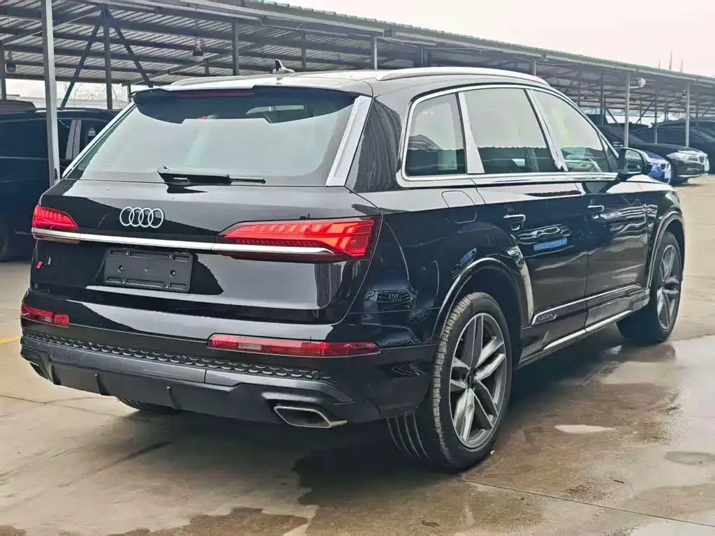 Audi Q7 2026 из CN, фото 10