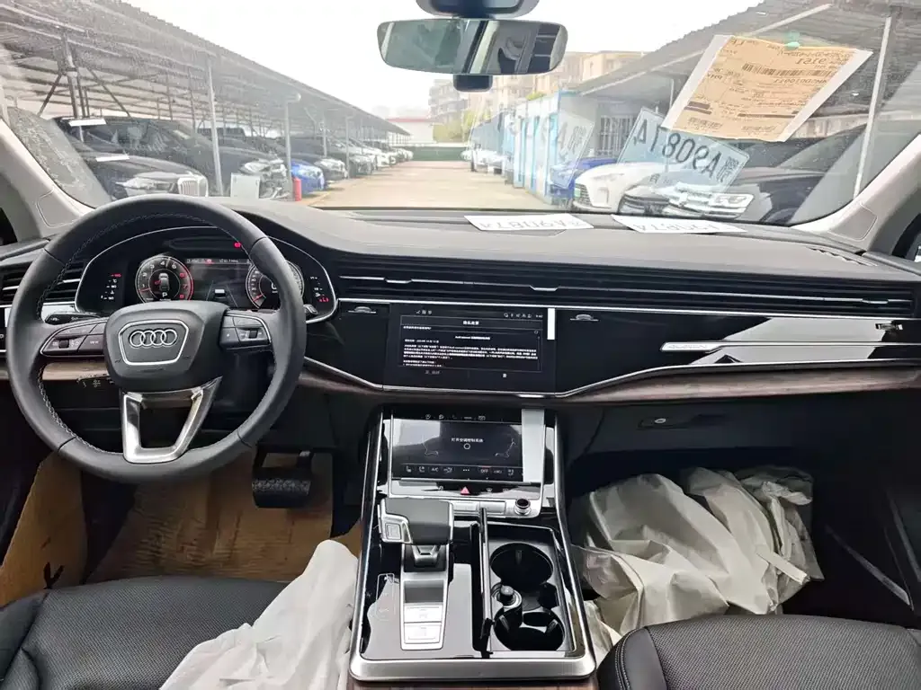 Audi Q7 2026 из CN, фото 2